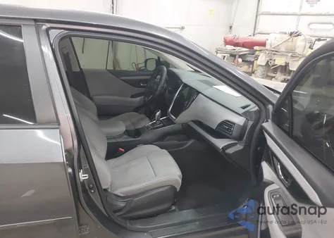 2025 Subaru Legacy Premium z USA, uszkodzony, nr VIN 4S3BWAD66S3009895